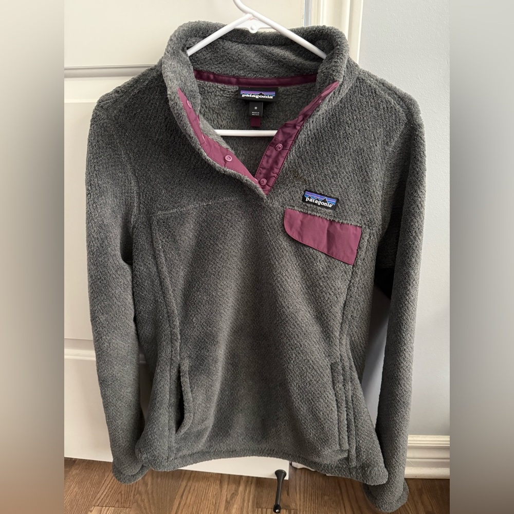 Patagonia Charcoal and Burgundy Snap-T Fleece